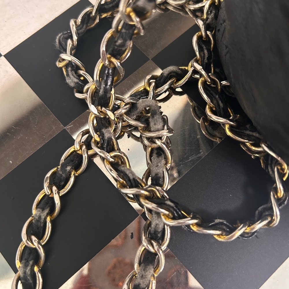 SOLD Chanel Black Leather BUCKET🔥 Bag Needs Leather Strap replacement - Picture 9 of 12